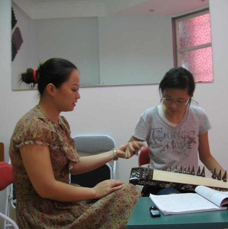 Học Đàn Tranh, Tỳ Bà, Sáo Trúc...